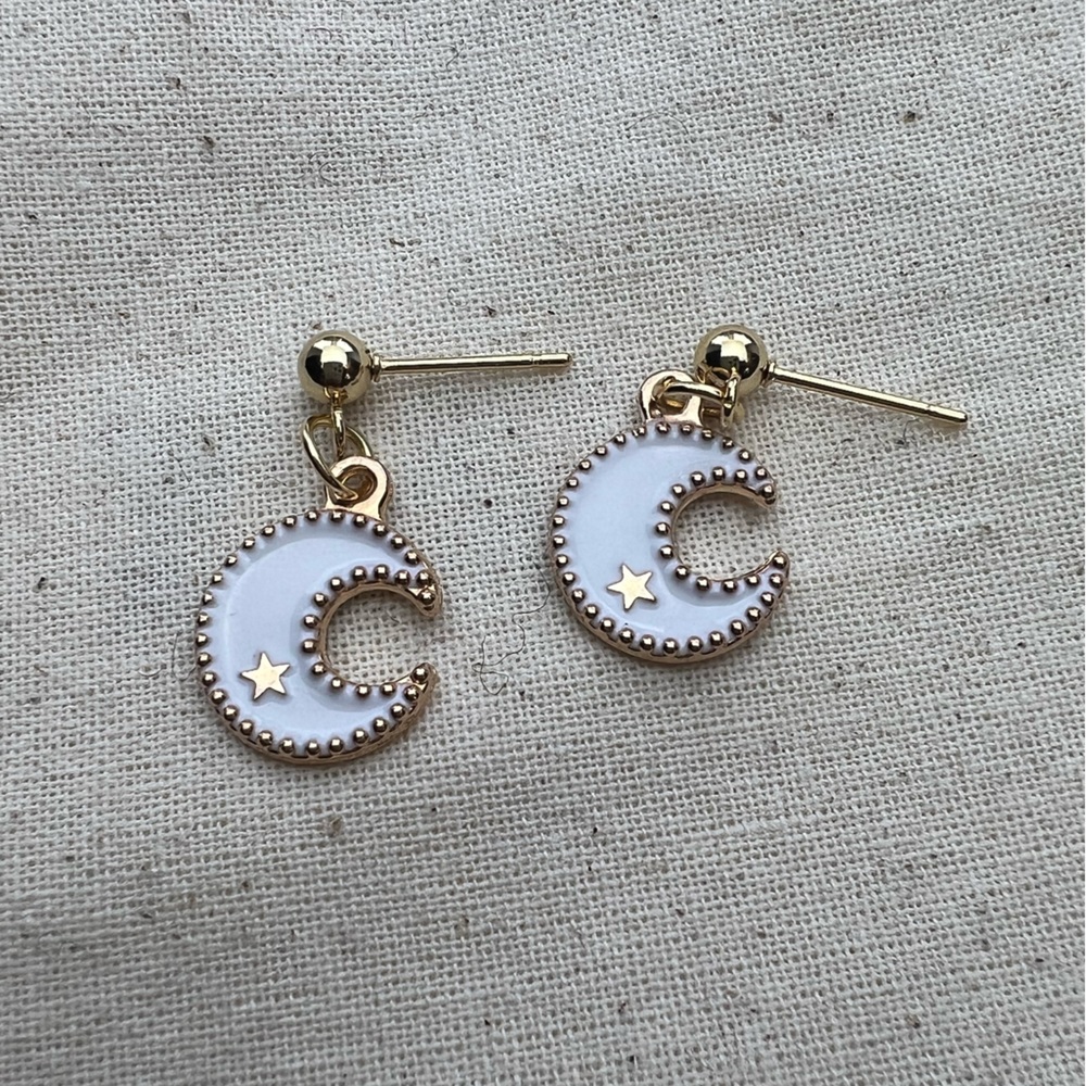 Crested Moon earrings